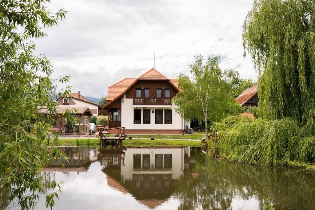 White Dove Pension