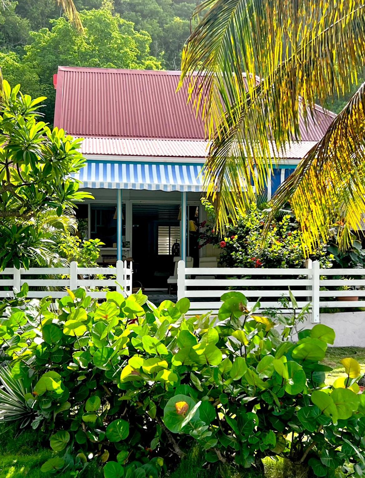 Bungalow Sucrier, les pieds dans l'eau