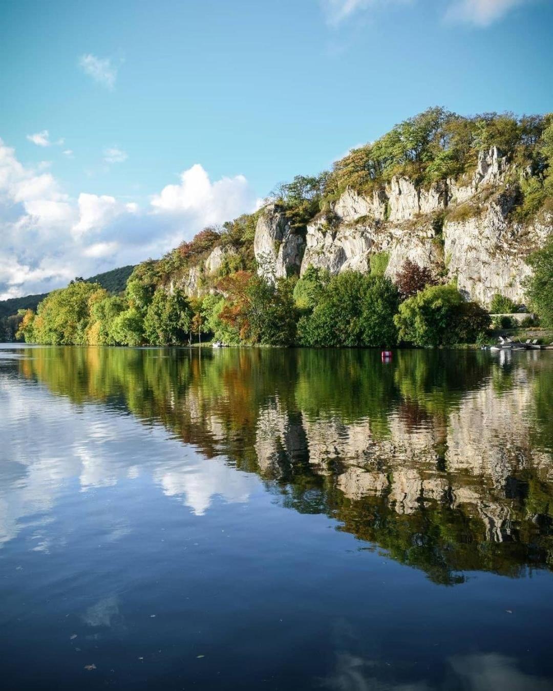 Pieds dans l'eau Private Wellness Bordure de Meuse