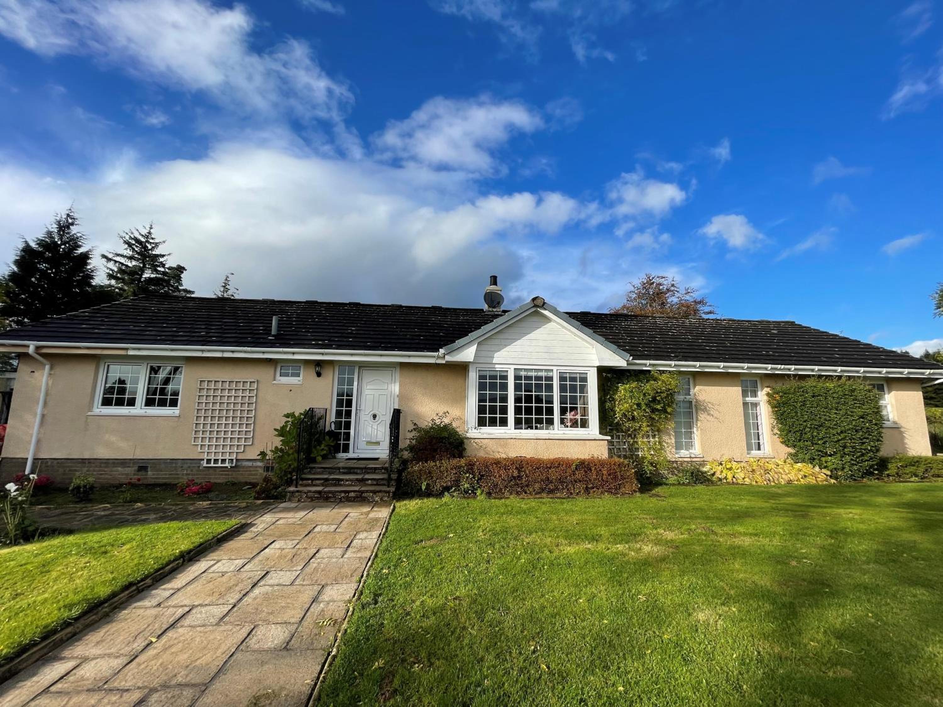 Hotel FINN VILLAGE "Raspberry Cottage" Private Garden, 6-seater Hot Tub, Firepit & Pizza Stove - Image 1