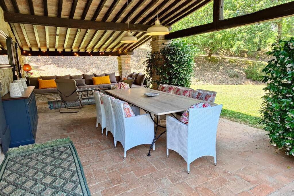 Private villa with extensive gardens and pool view 3
