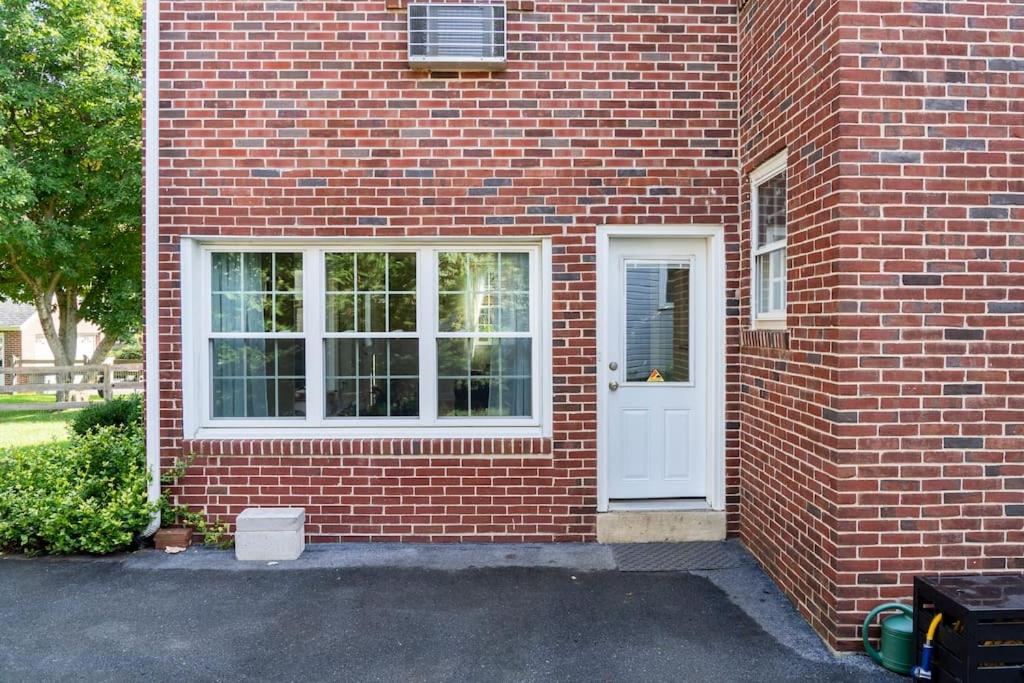 Beautiful fully-furnished Colonial in Millersville
