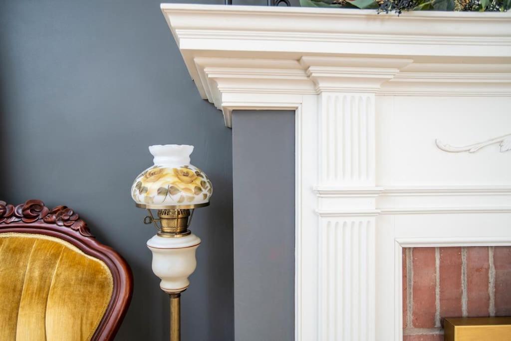 Beautiful fully-furnished Colonial in Millersville