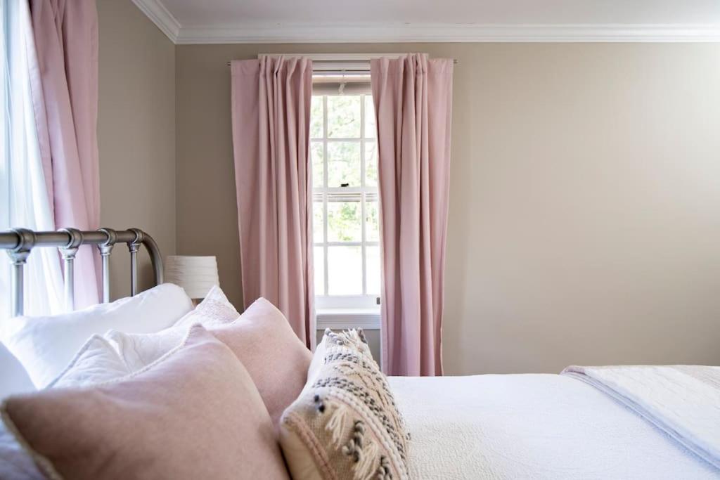 Beautiful fully-furnished Colonial in Millersville