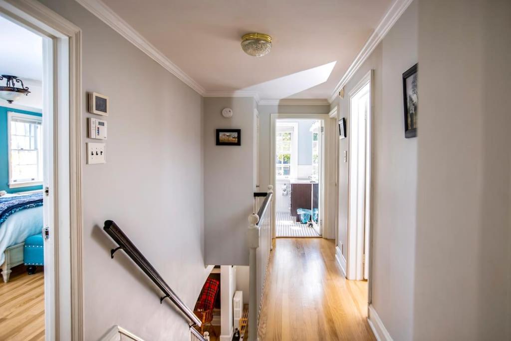 Beautiful fully-furnished Colonial in Millersville
