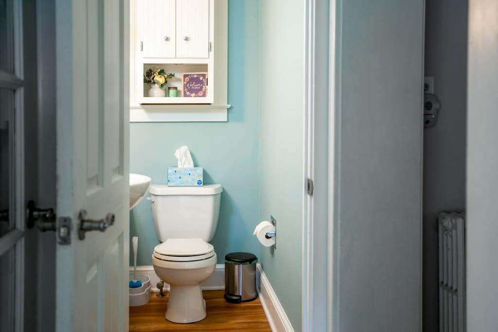 Beautiful fully-furnished Colonial in Millersville