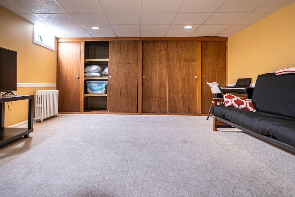 Beautiful fully-furnished Colonial in Millersville