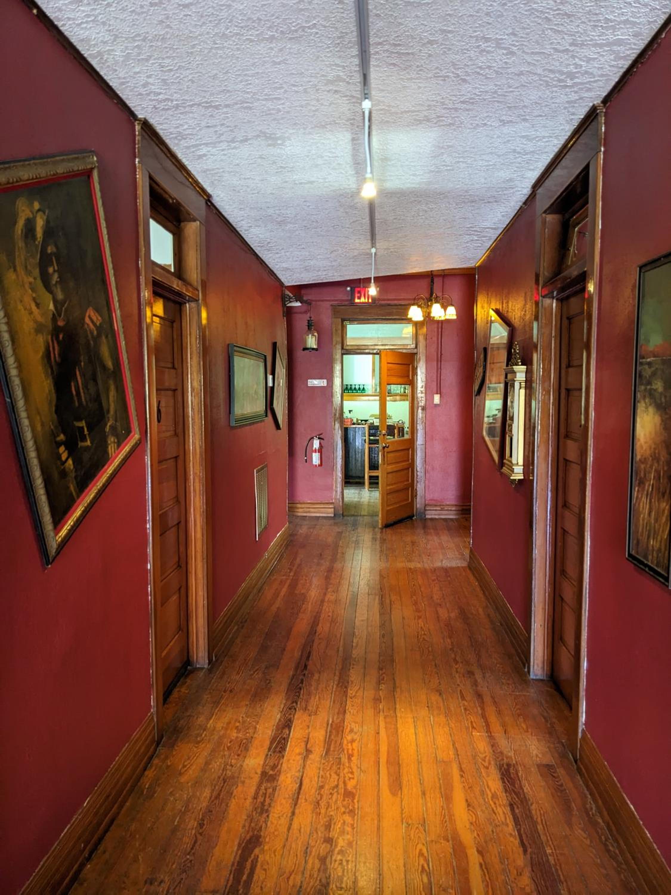 Photo 12