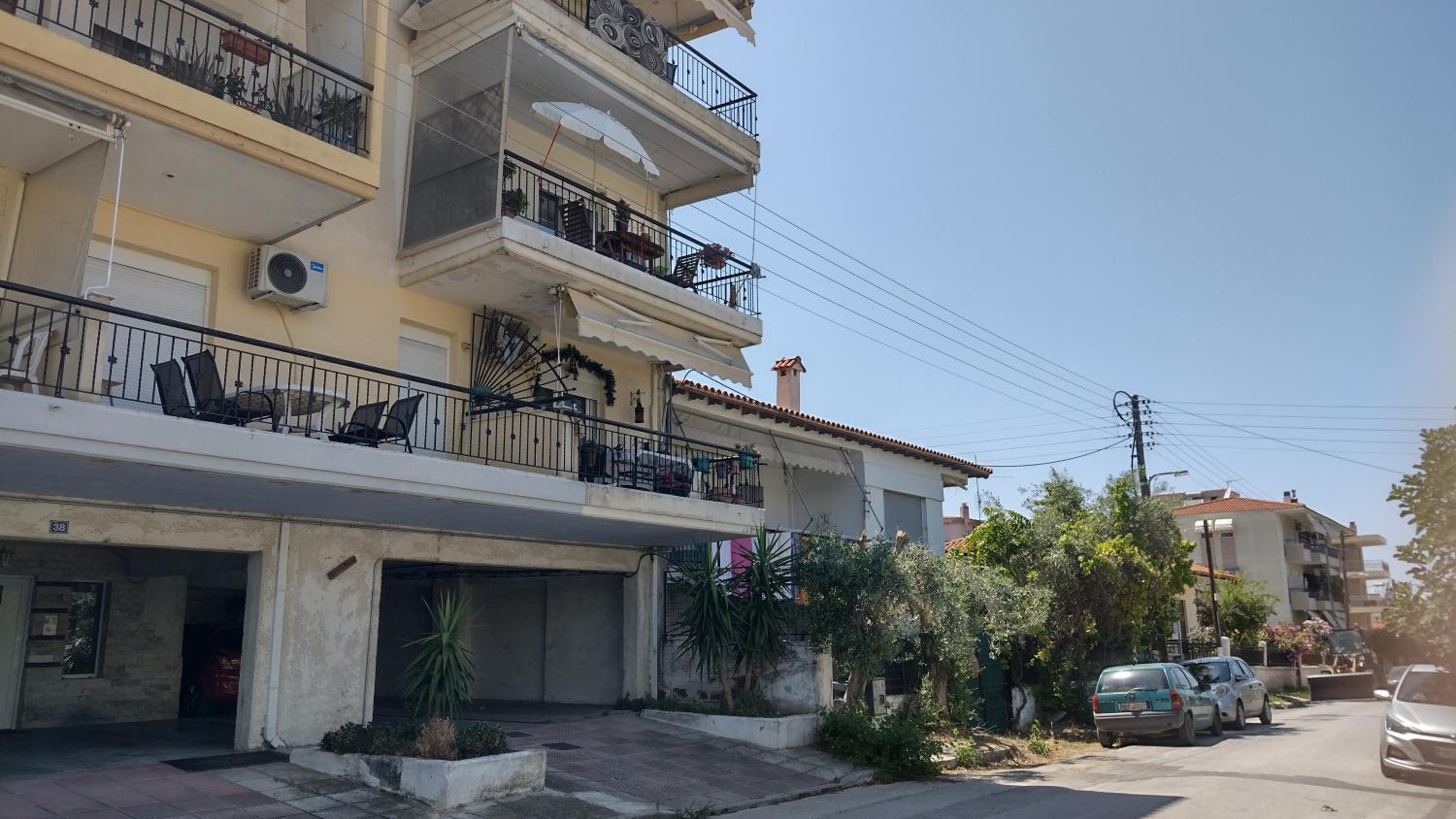 Hill appartment