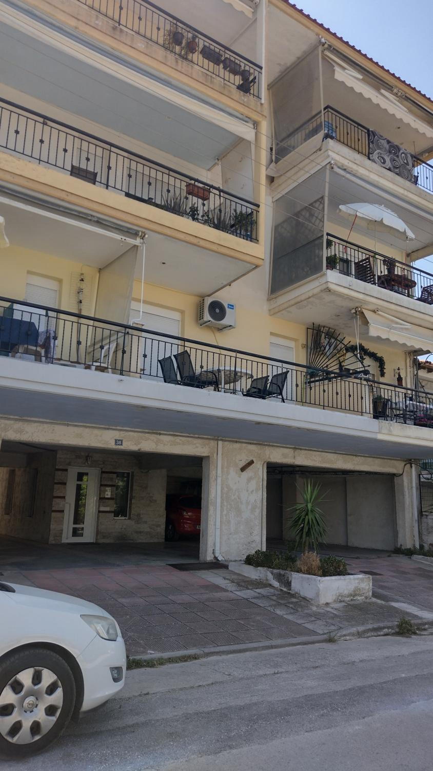 Hill appartment