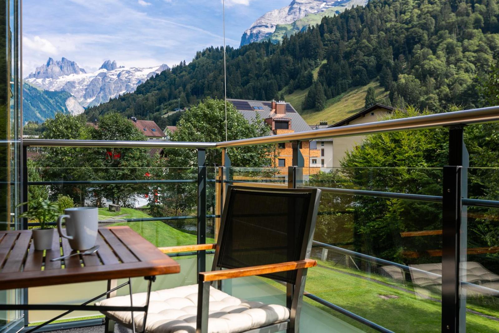 Spirit Apartments - Balkon - Bergsicht