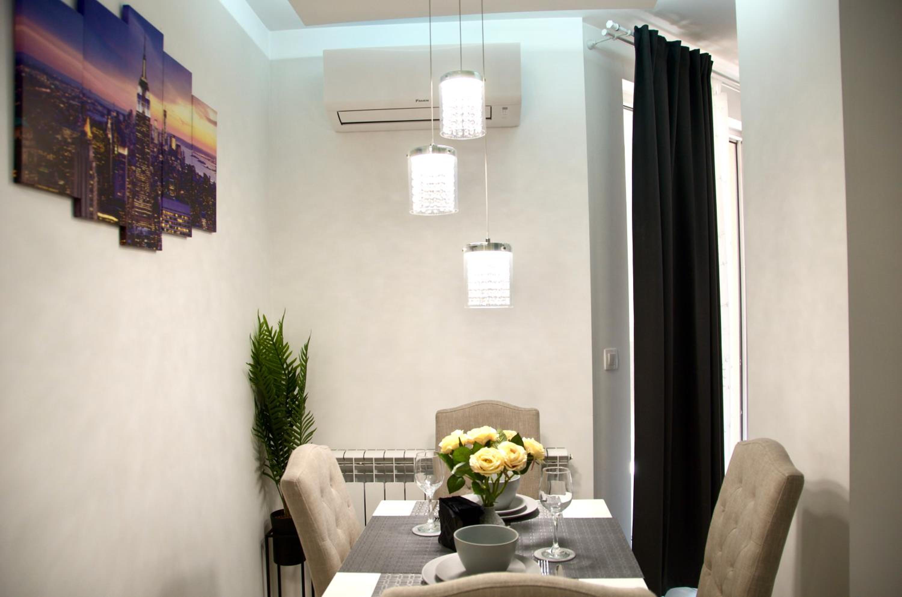 Top Central Apartment & Free Parking