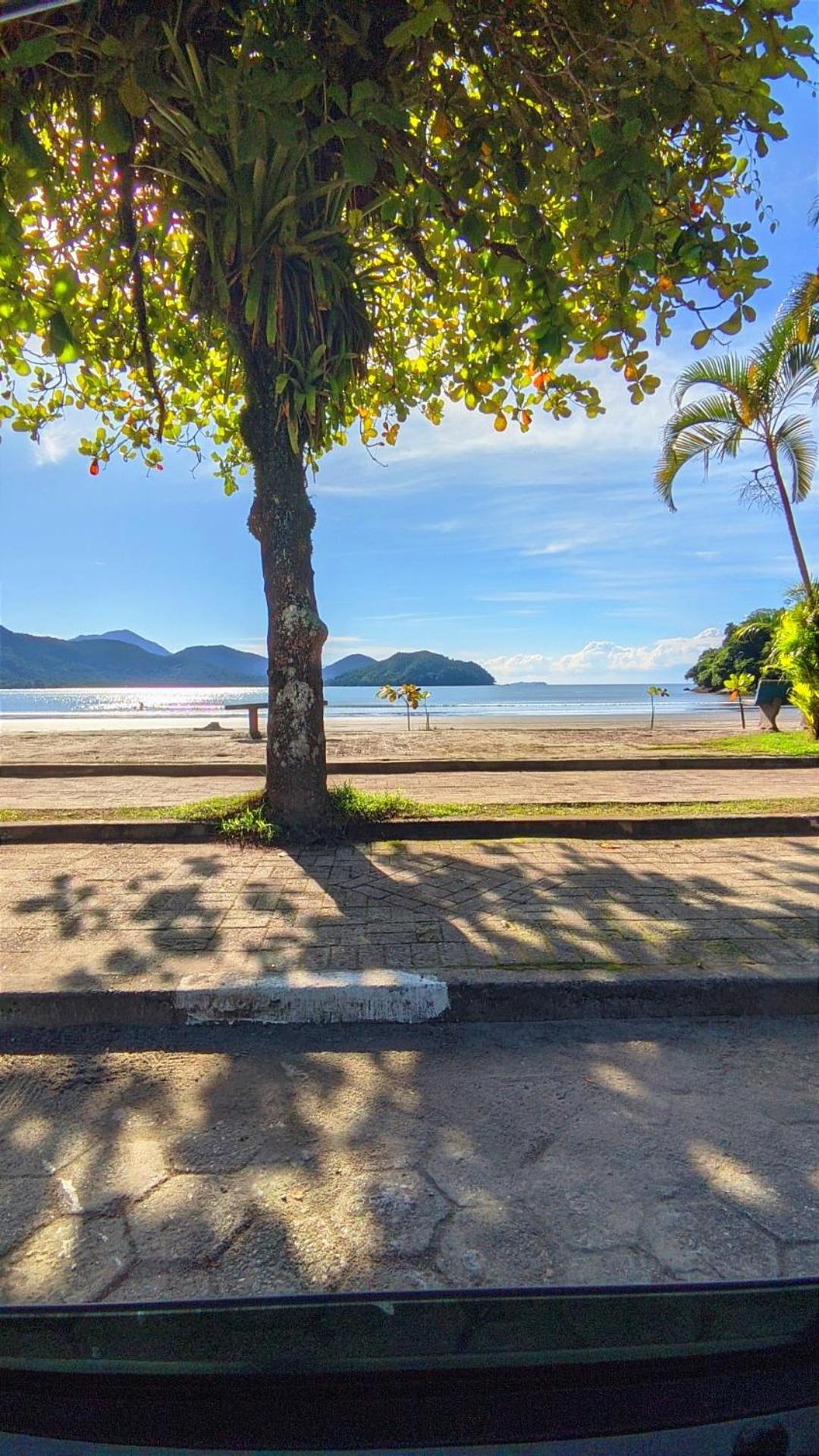 Ubatuba AP na praia Perequê-Açu view 2