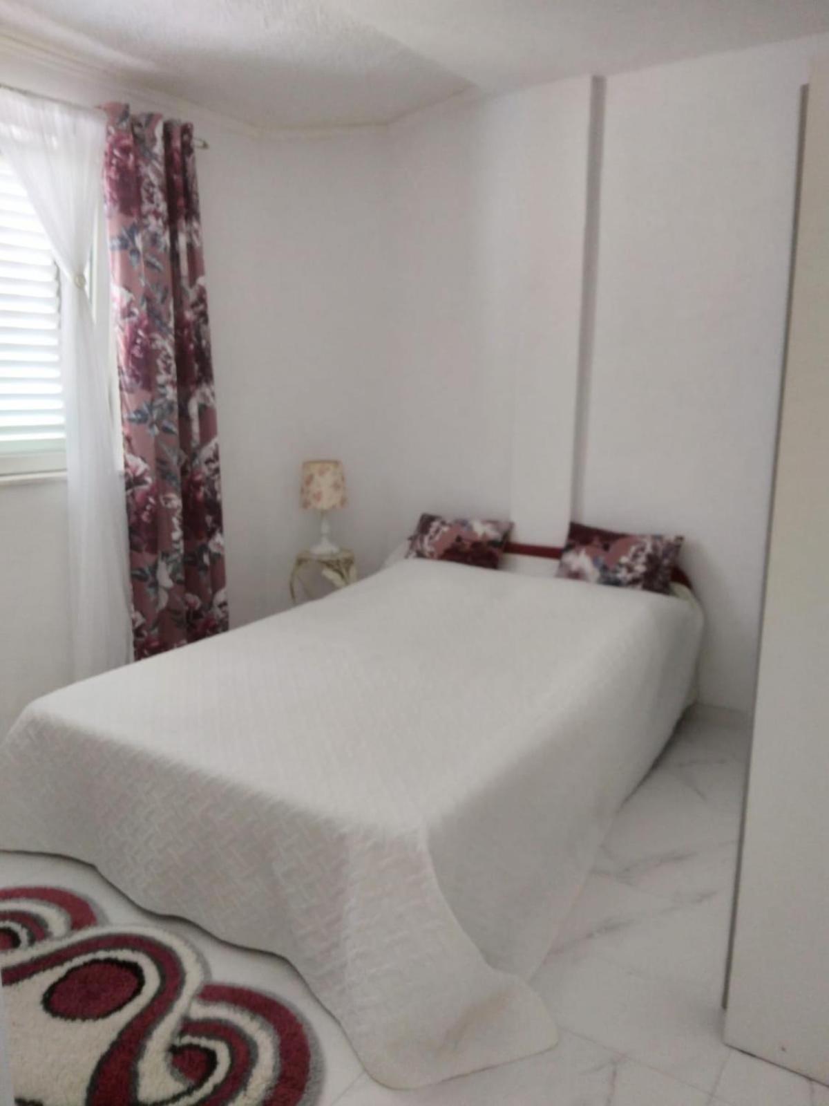Apartmani Laštro