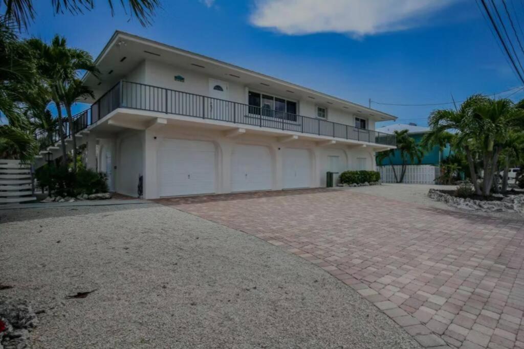 Salty Slumber Relaxing 2 bedroom 2 bath Get Away in the Lower Keys