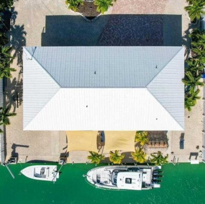 Salty Slumber Relaxing 2 bedroom 2 bath Get Away in the Lower Keys