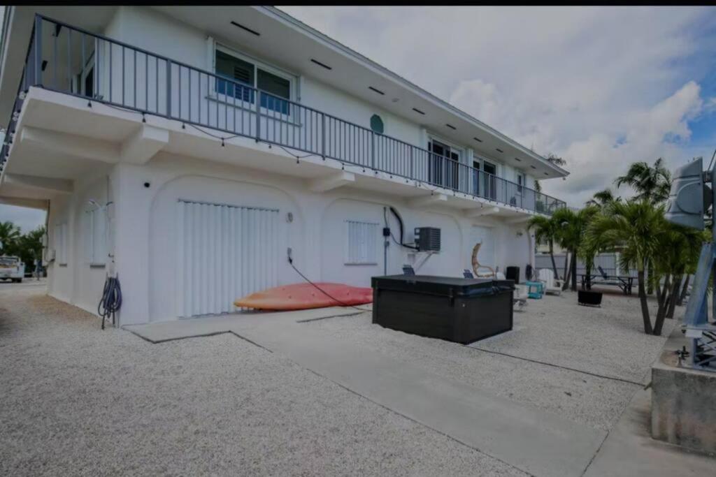 Salty Slumber Relaxing 2 bedroom 2 bath Get Away in the Lower Keys
