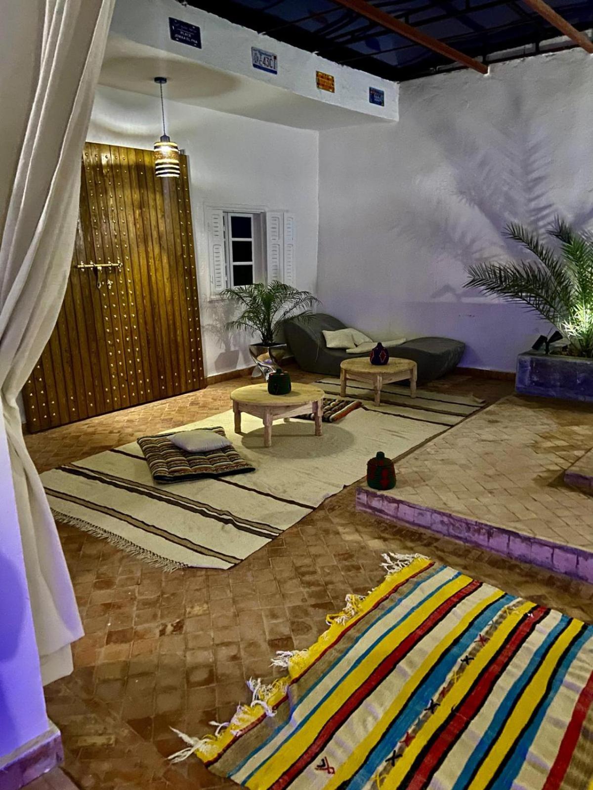 lounge
