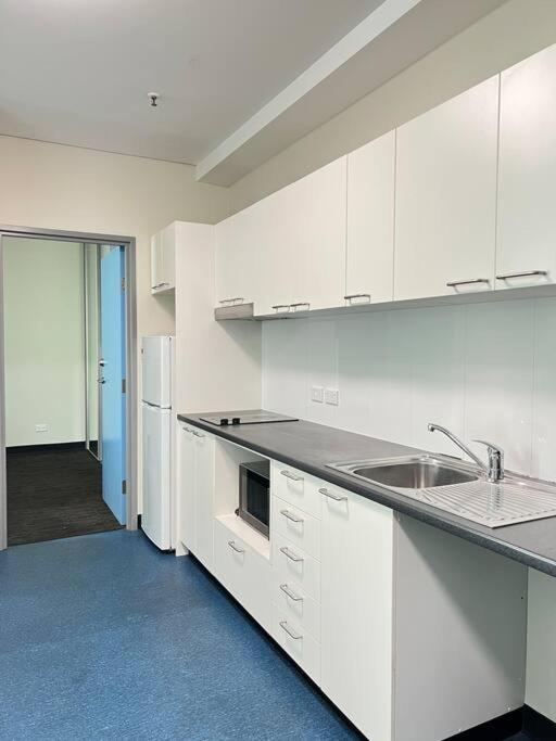 2BR entire apt City central