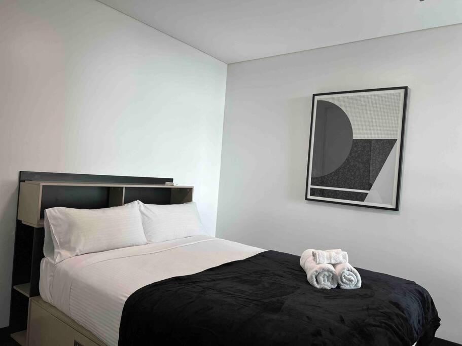 2BR entire apt City central