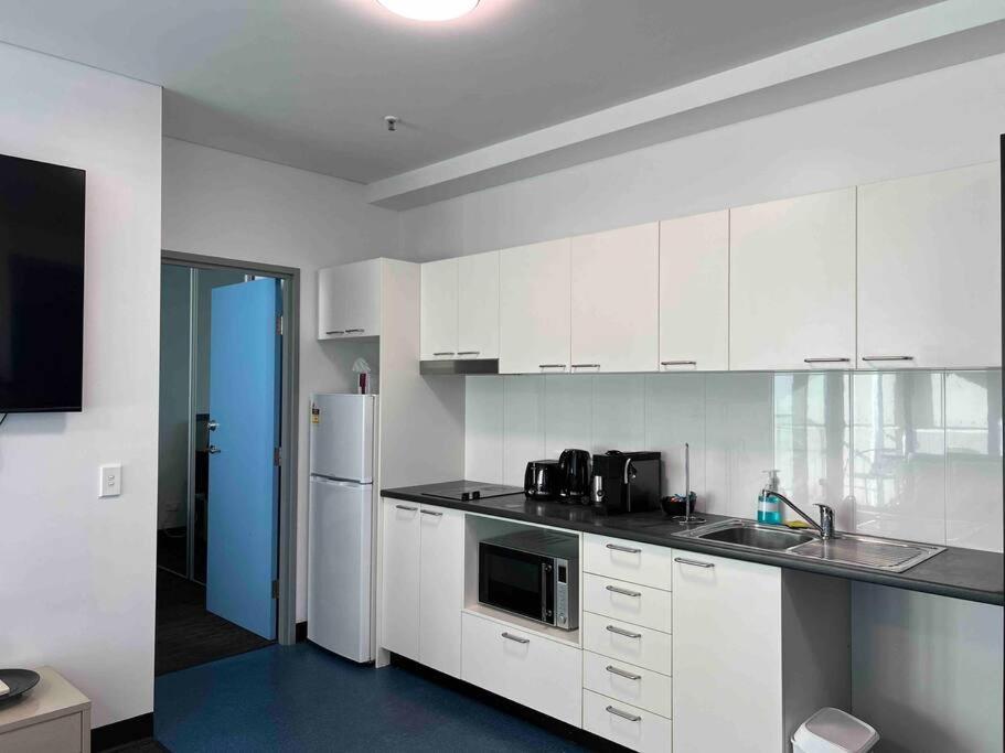 2BR entire apt City central