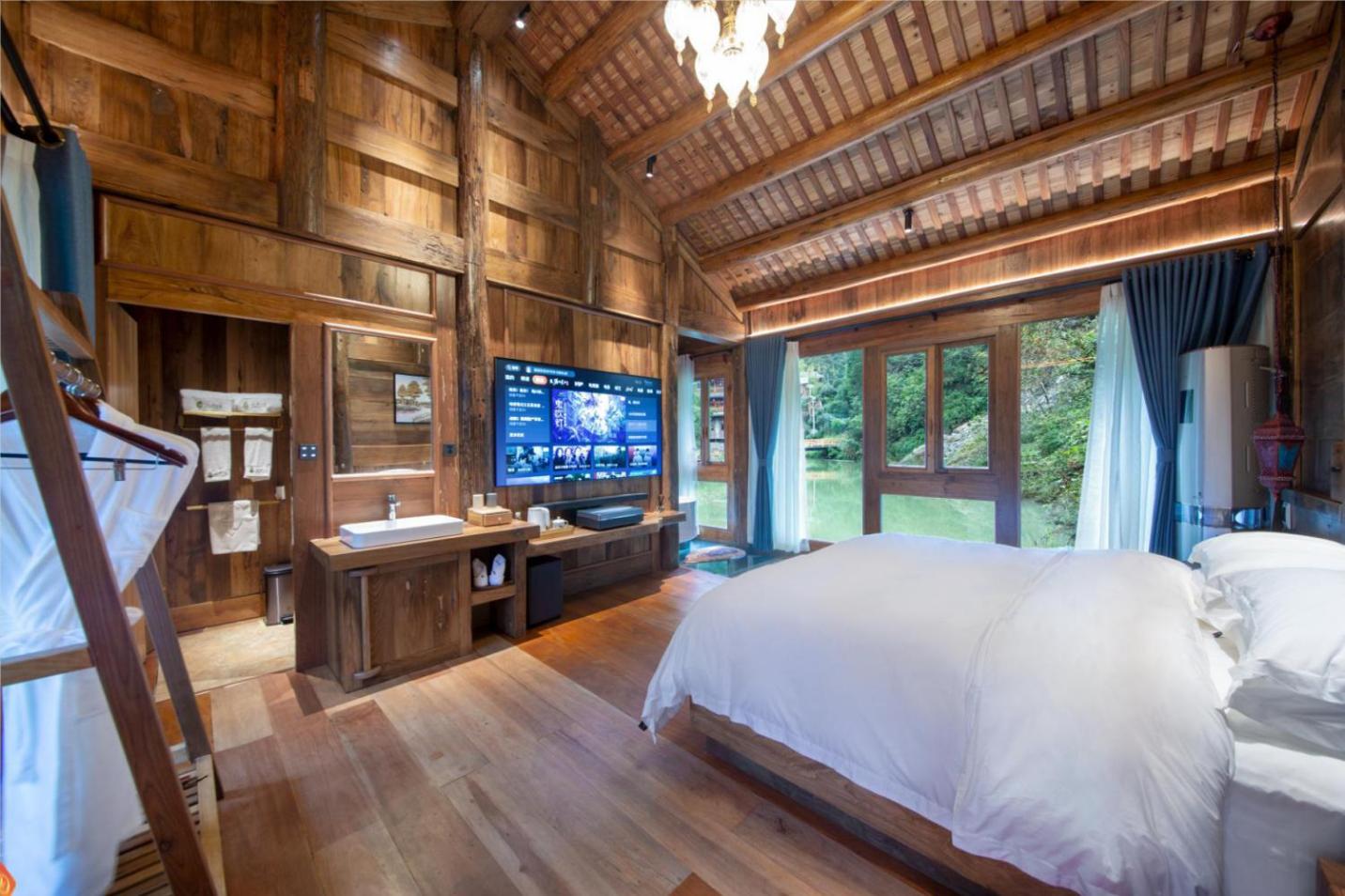 Homestead Hideaway