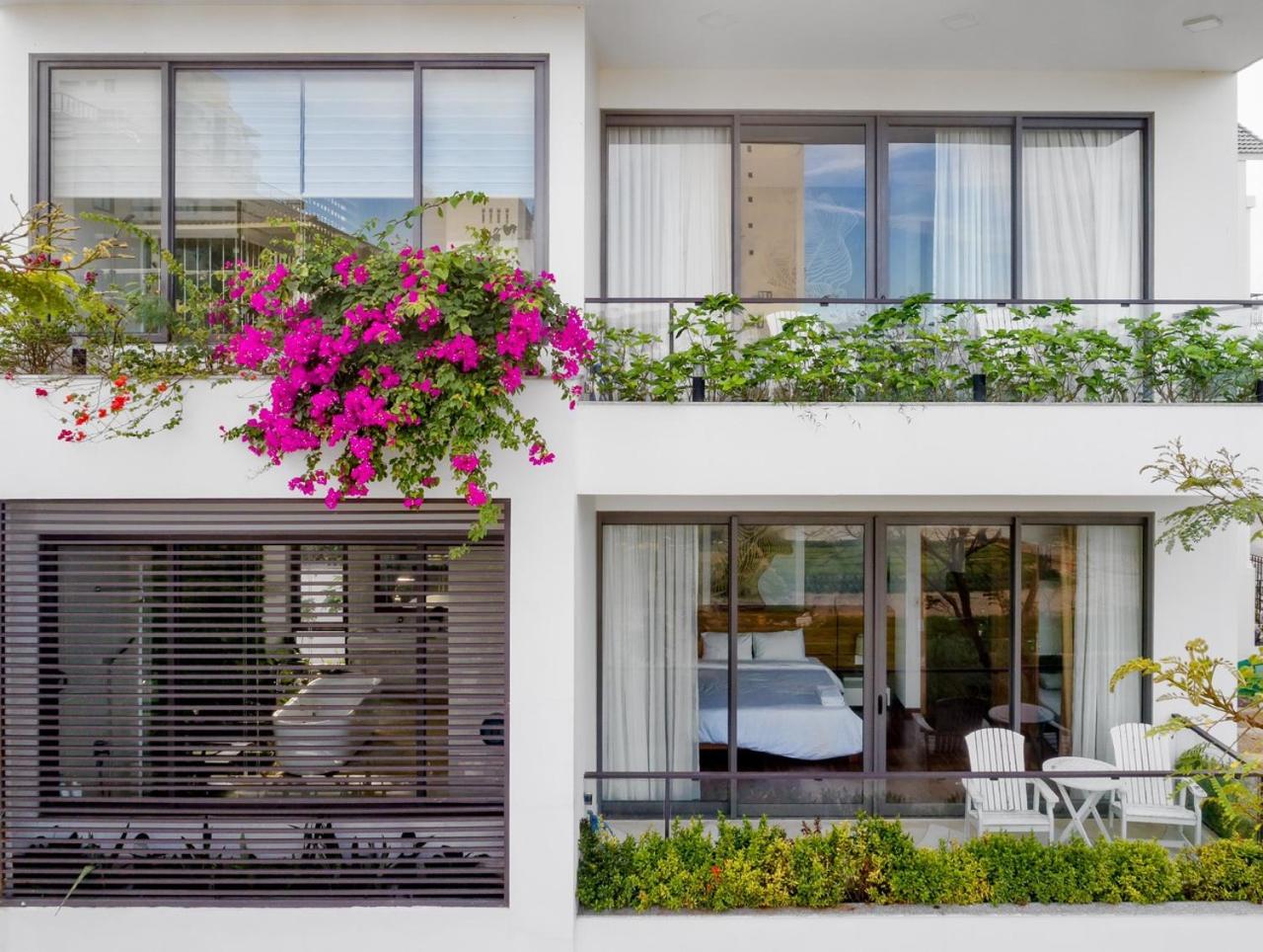 Stunning Da Nang Beach Villa view 5