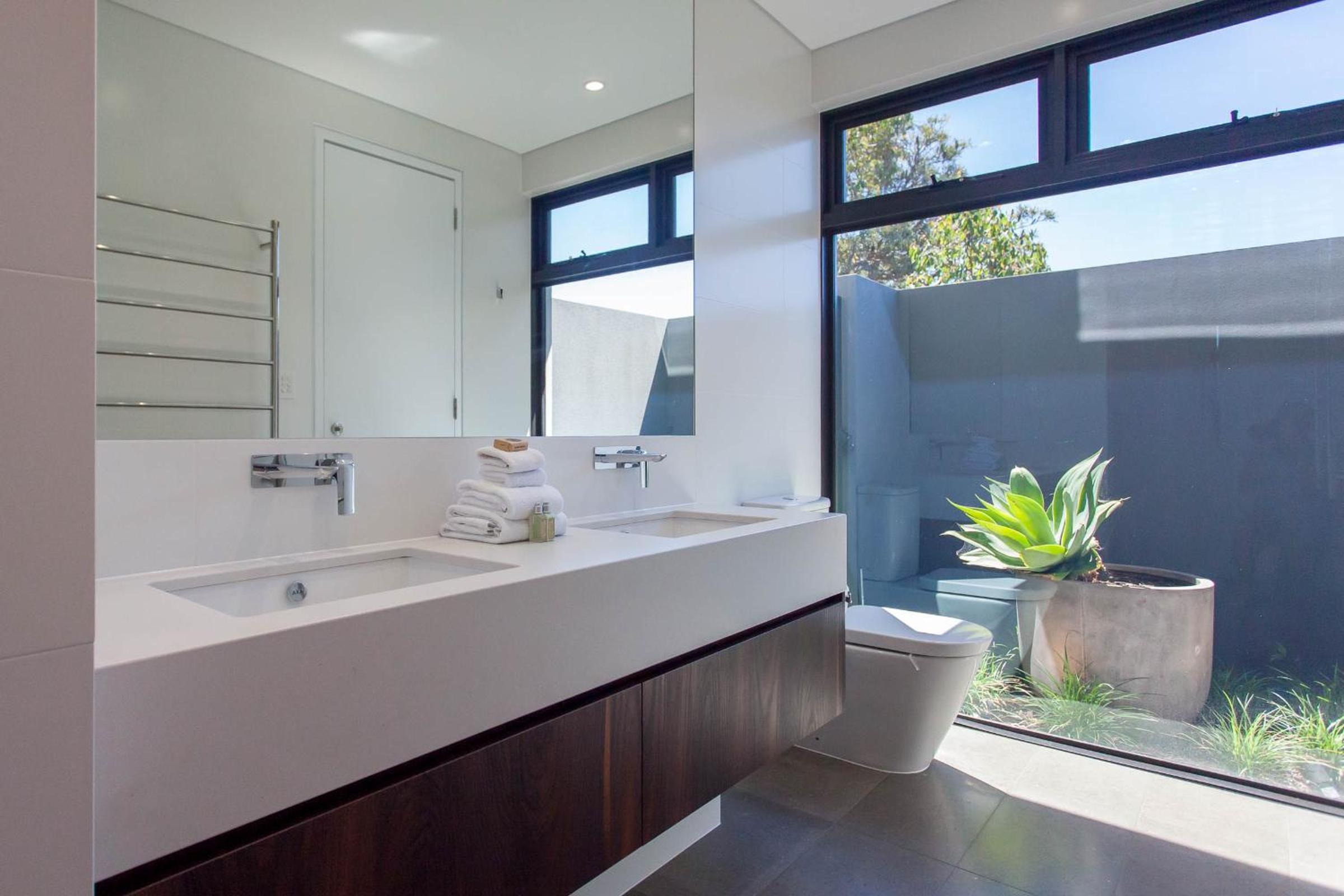 Panorama I Private Properties