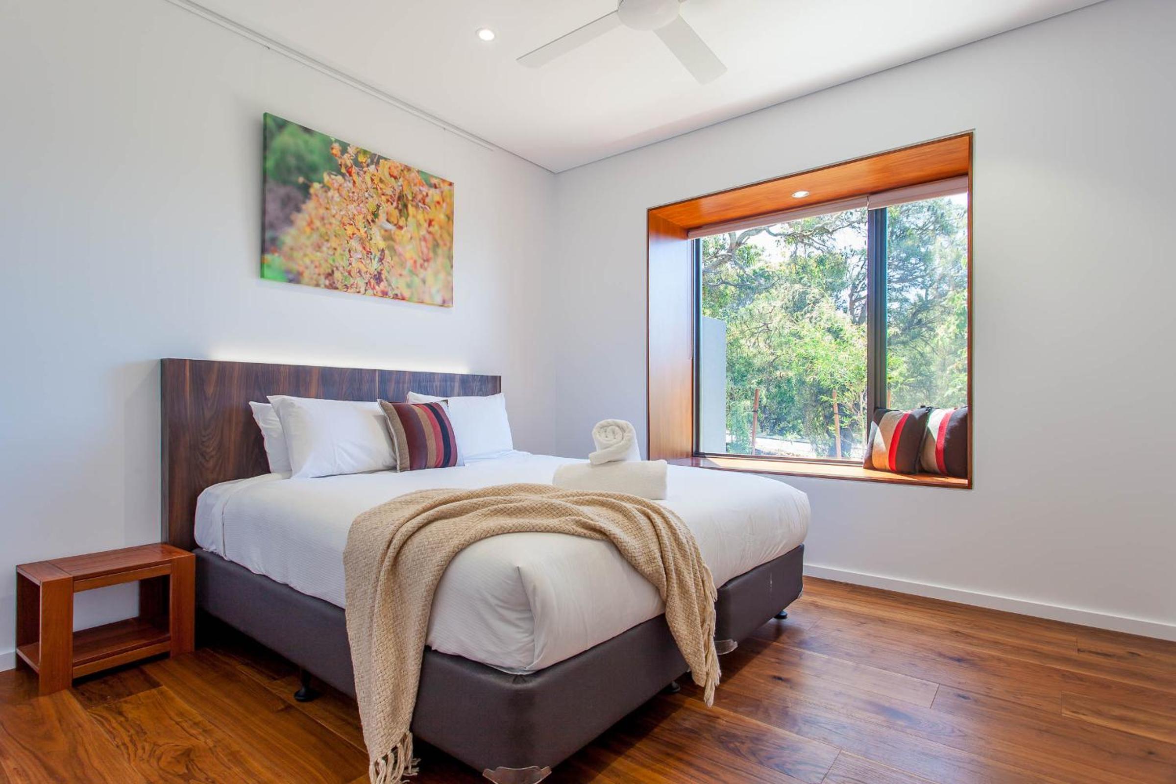 Panorama I Private Properties