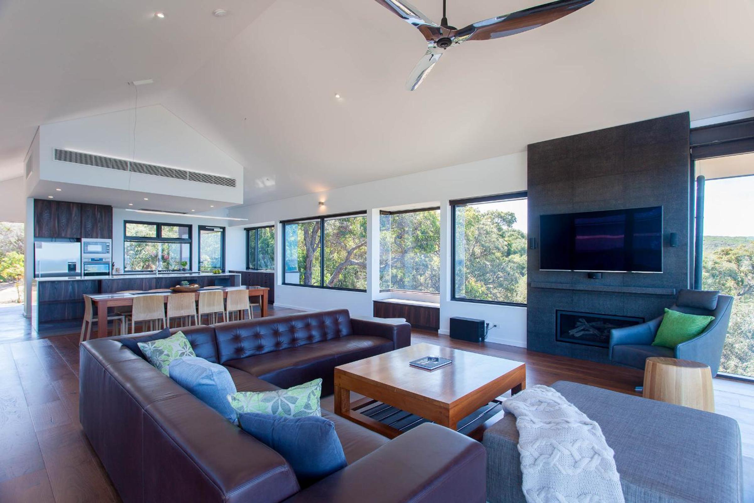 Panorama I Private Properties