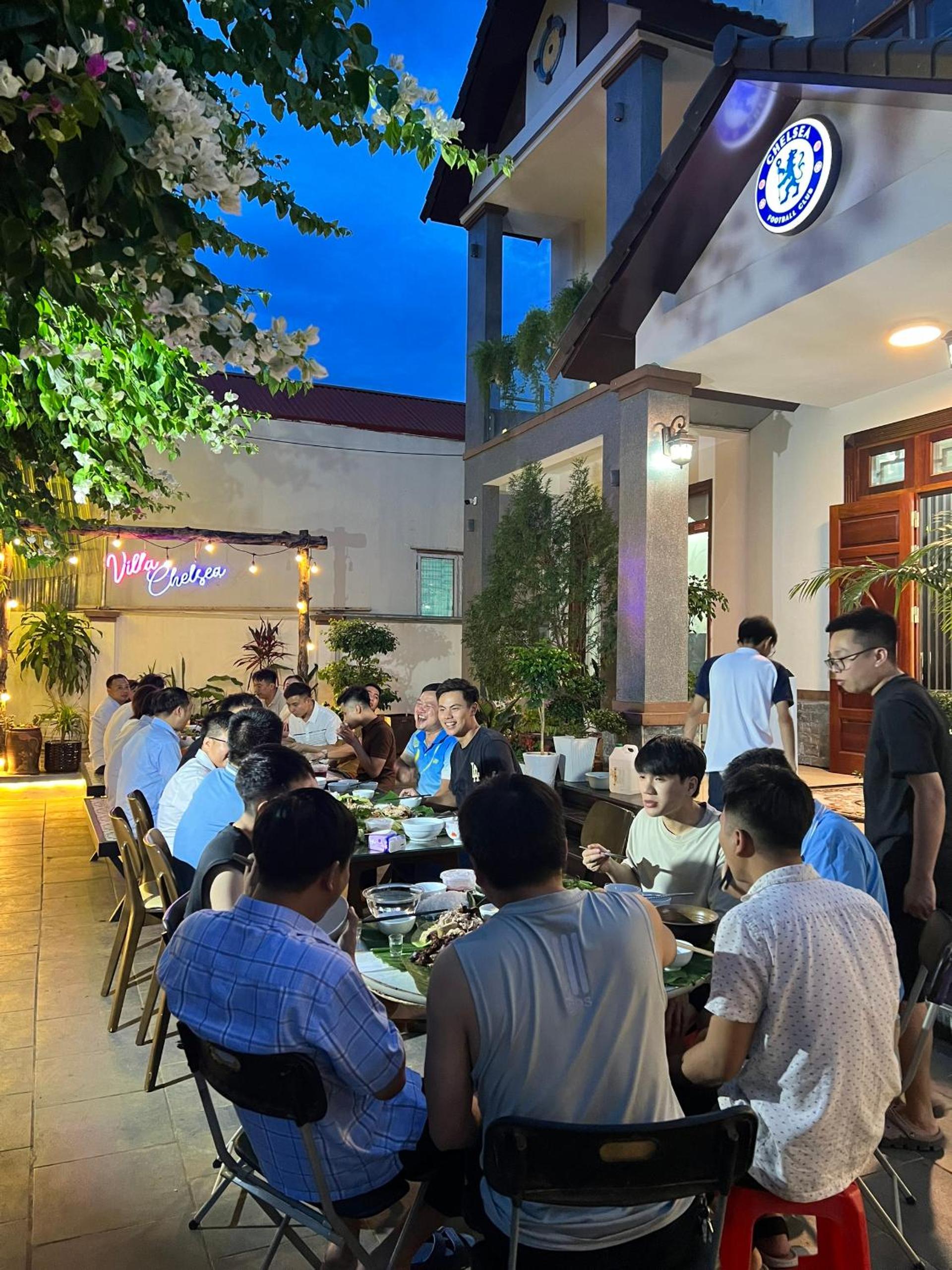 dining