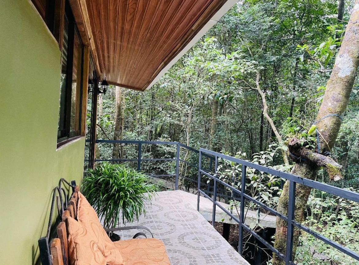 Cabañas La Montaña