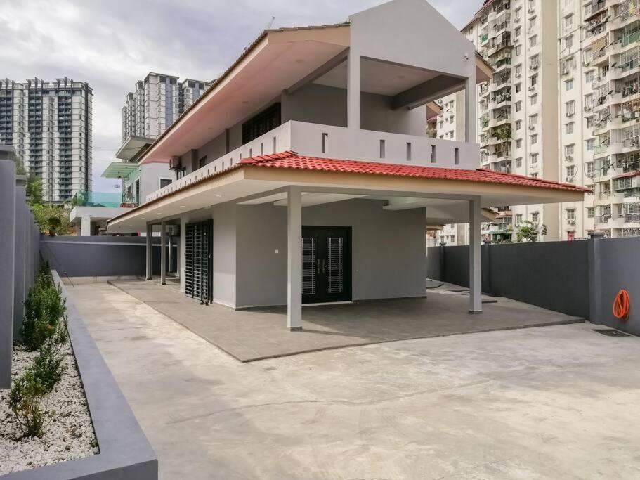 The 29 Bungalow Setapak KL by Manhattan Group