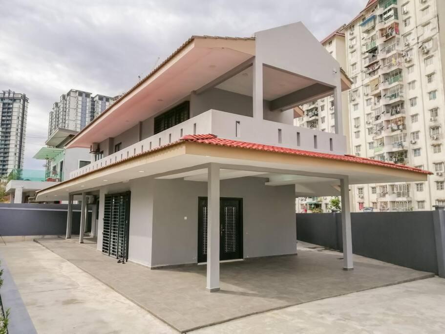 The 29 Bungalow Setapak KL by Manhattan Group