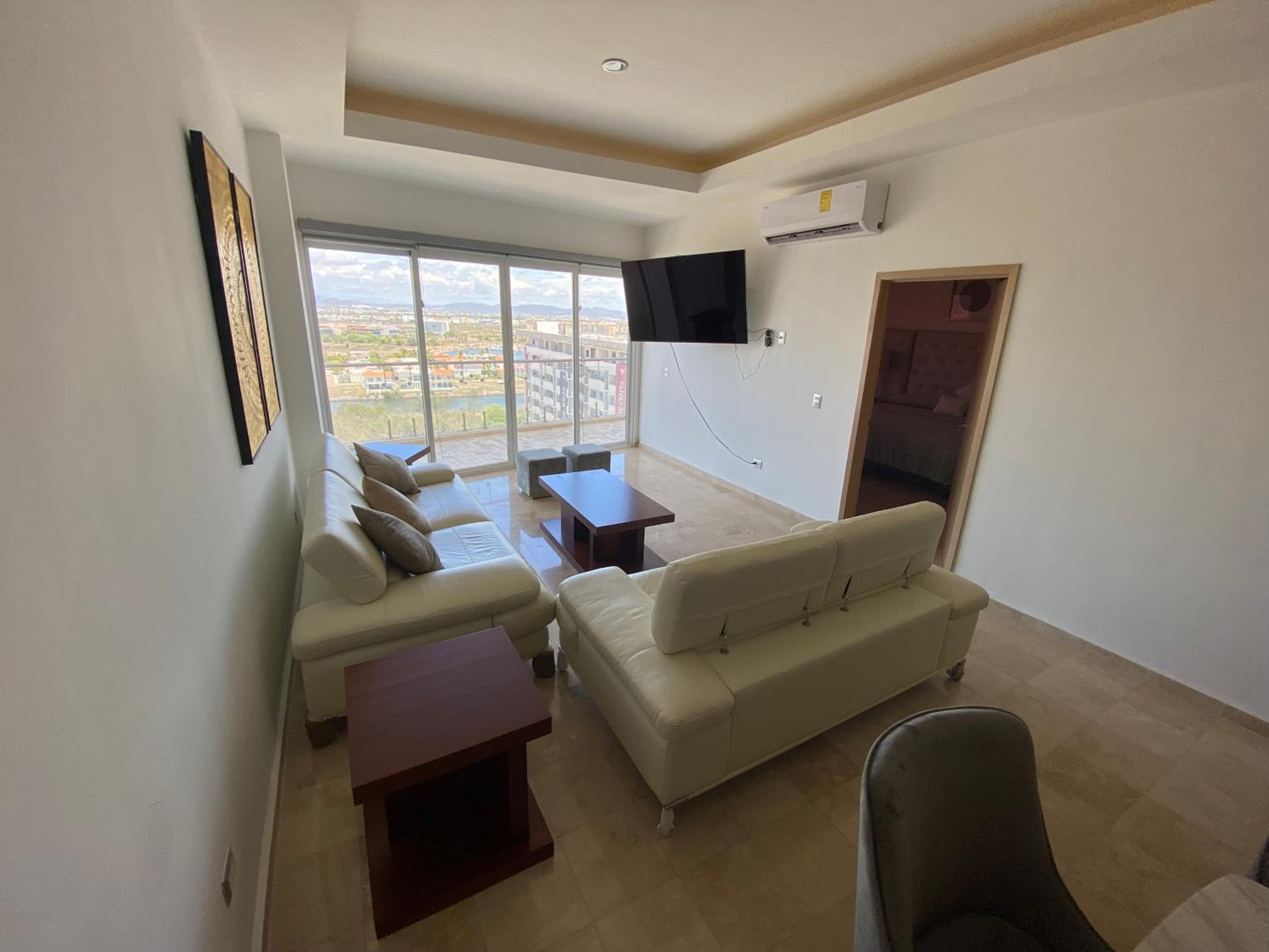Lujoso y Exclusivo Condominio Marina Platino Plus I view 5
