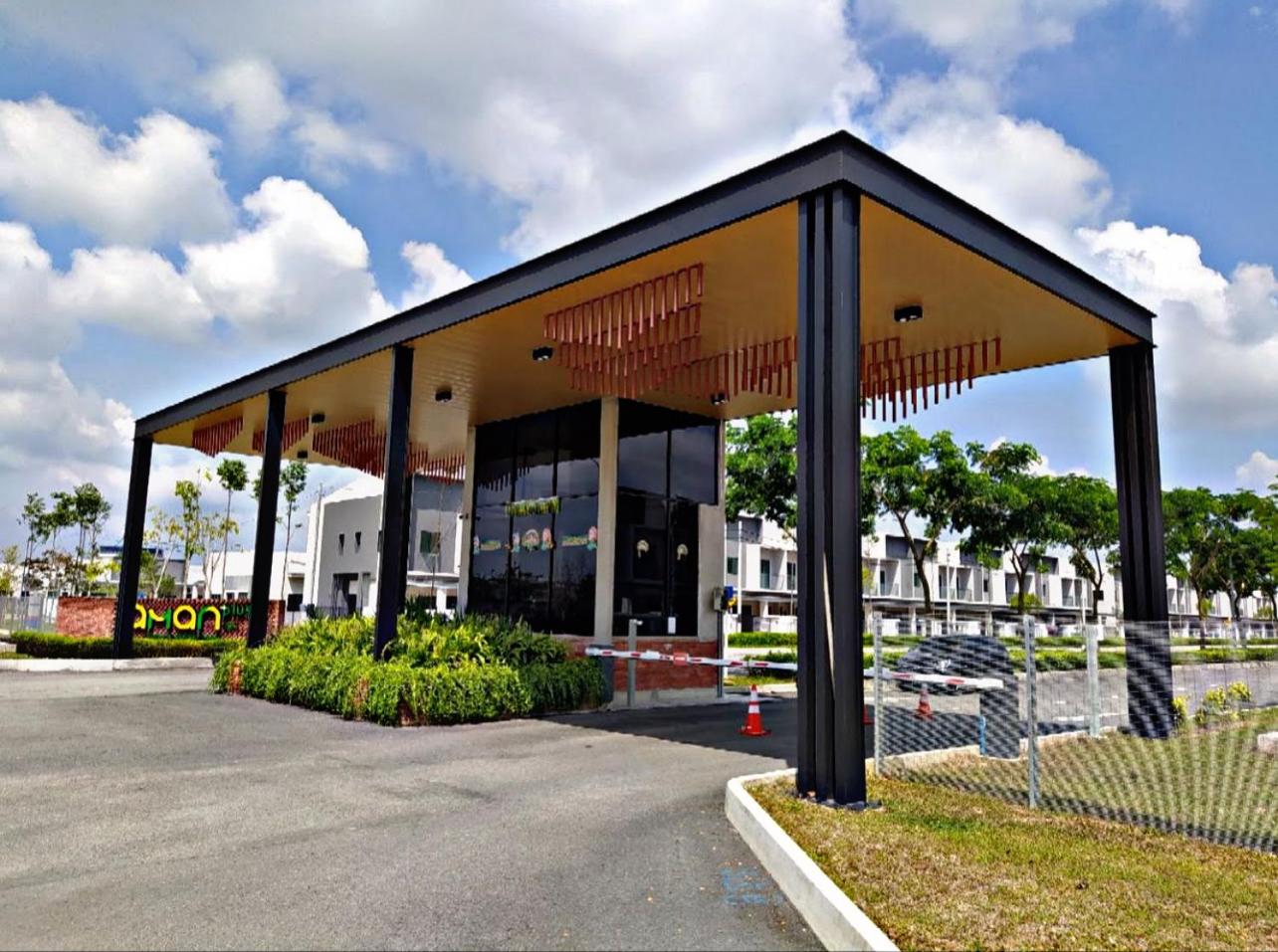Kayangan Homestay Kuantan MUSL!M Only