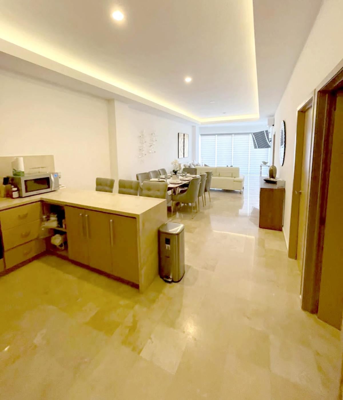 Lujoso y Exclusivo Condominio Marina Platino Plus I view 4