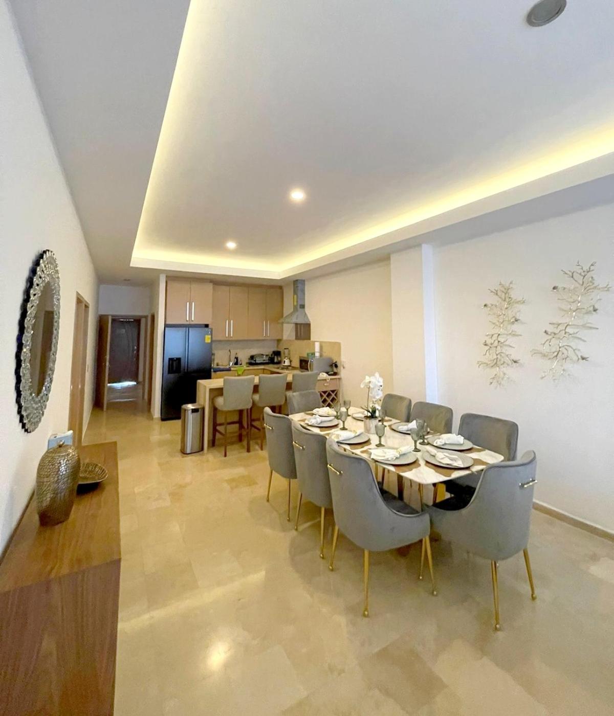 Lujoso y Exclusivo Condominio Marina Platino Plus I view 2