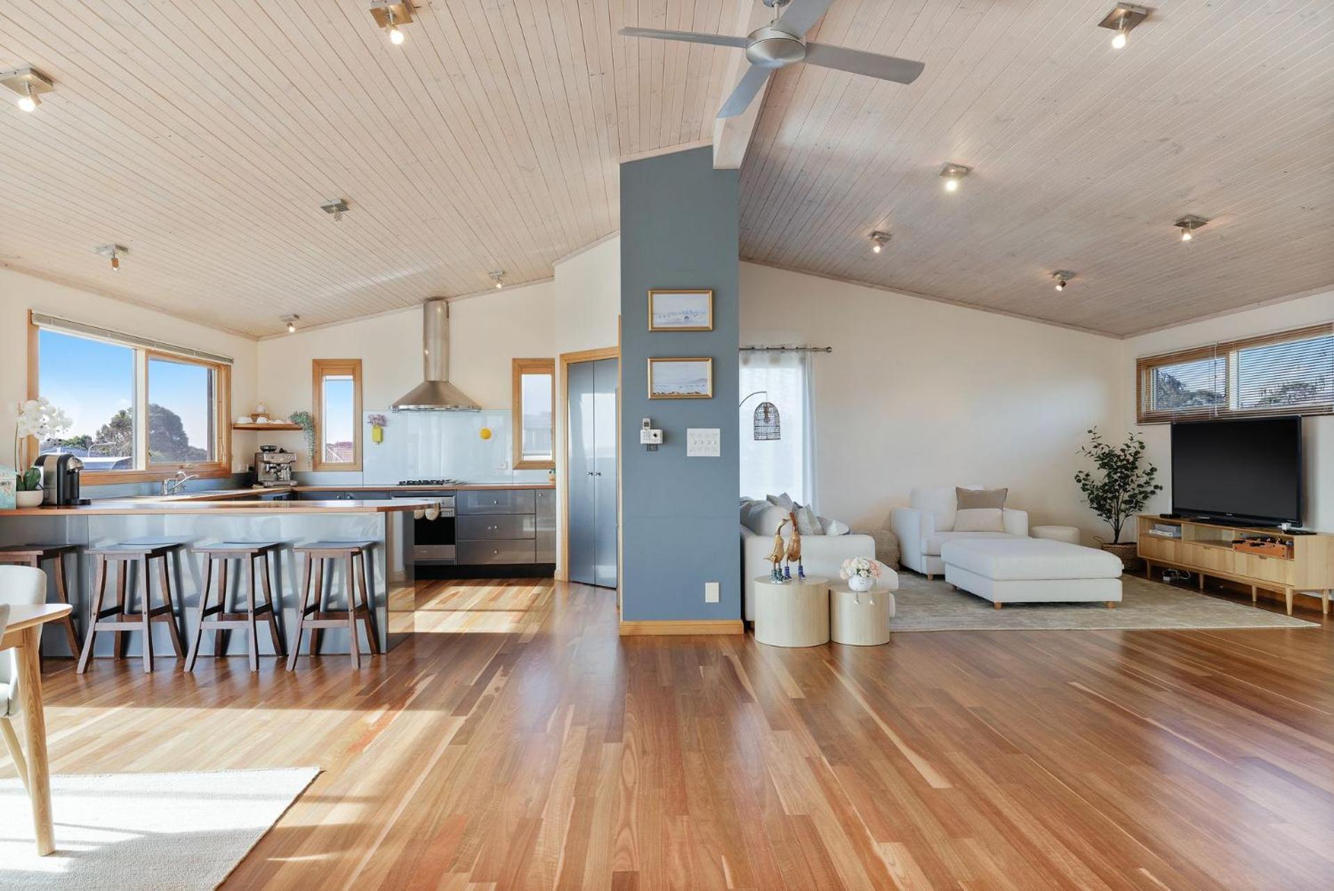 Bayside Oceanview Getaway