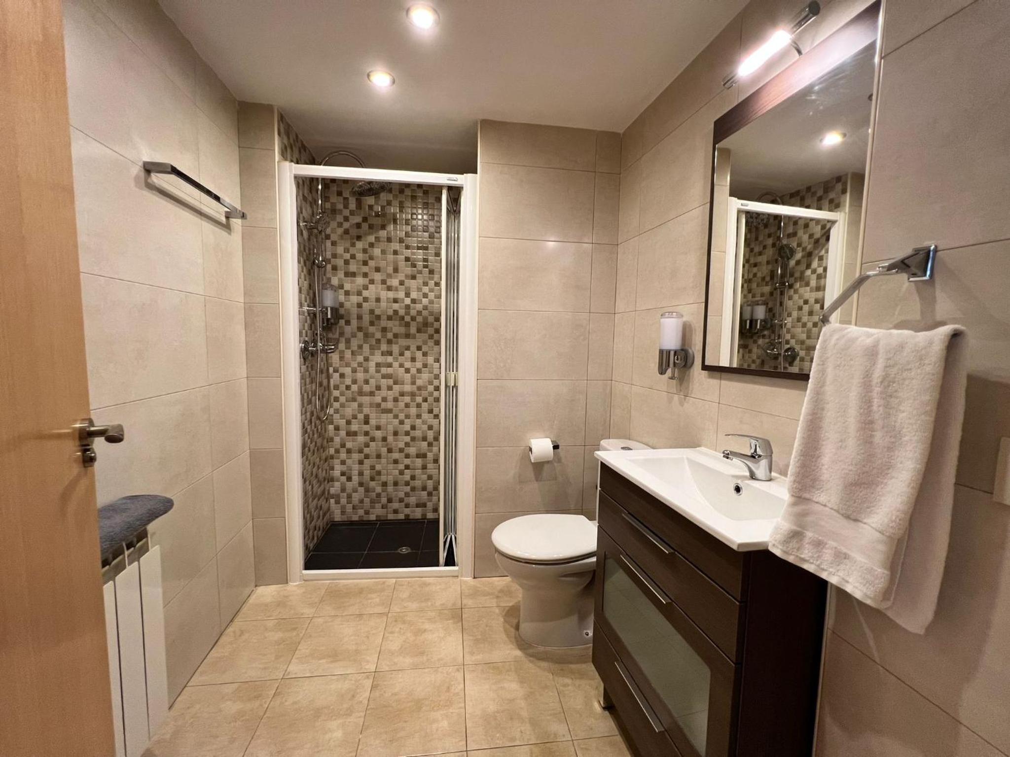Apartamentos Raíces