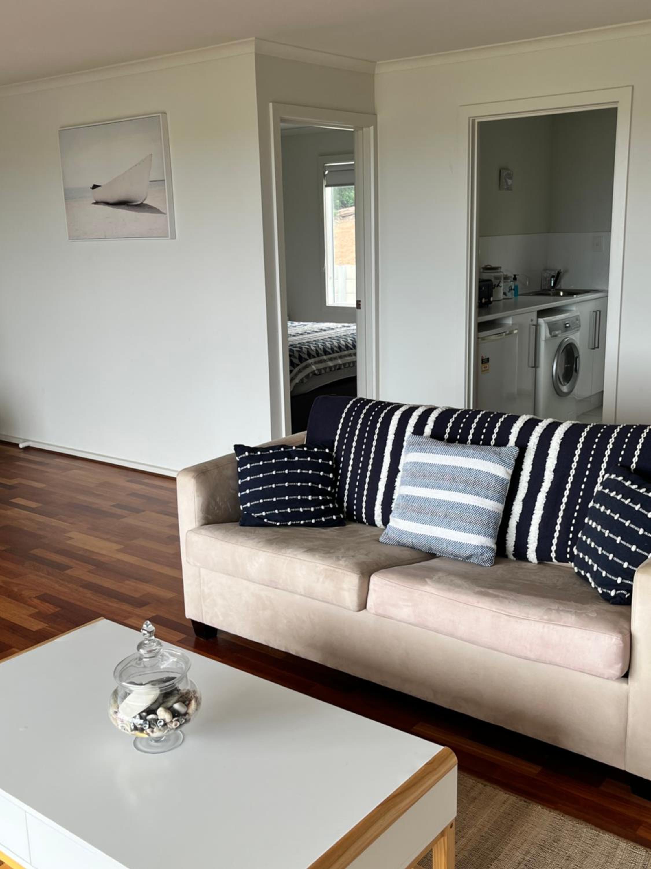 One Merino Panoramic Beach House Modern Sleeps 10