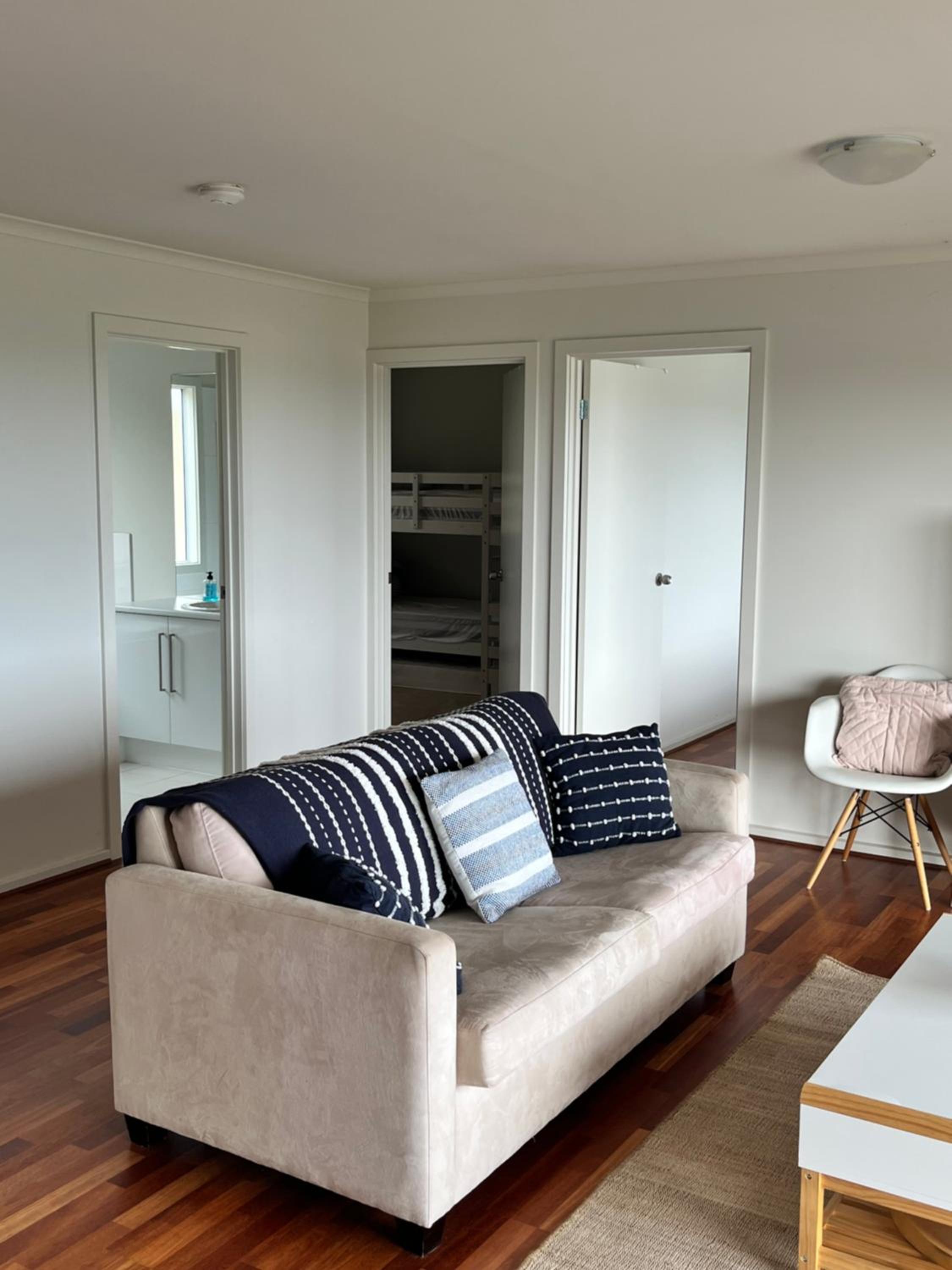 One Merino Panoramic Beach House Modern Sleeps 10