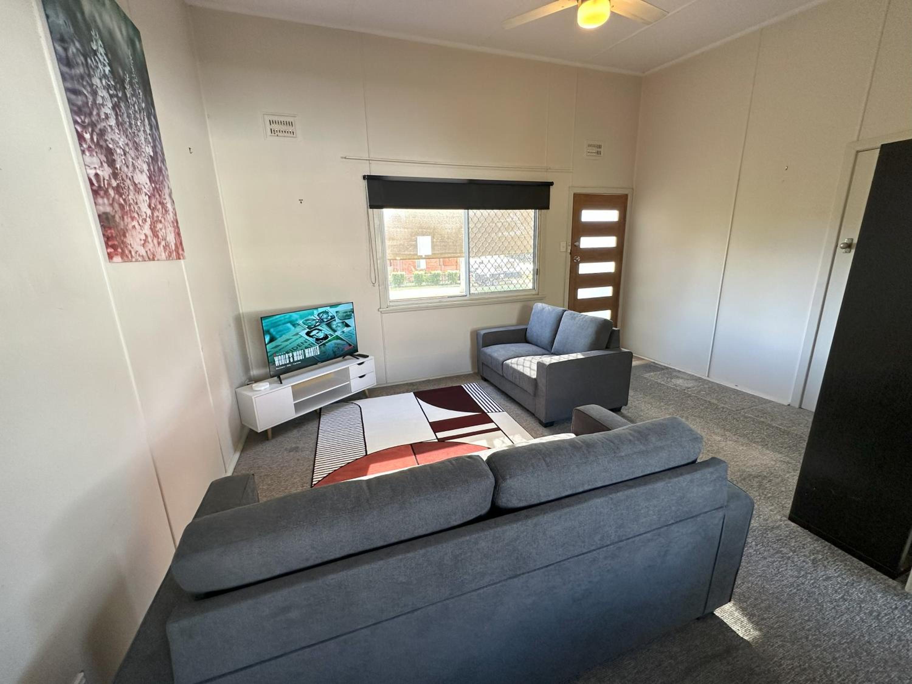 1 Bedroom Apartment near Graftons Waterfront