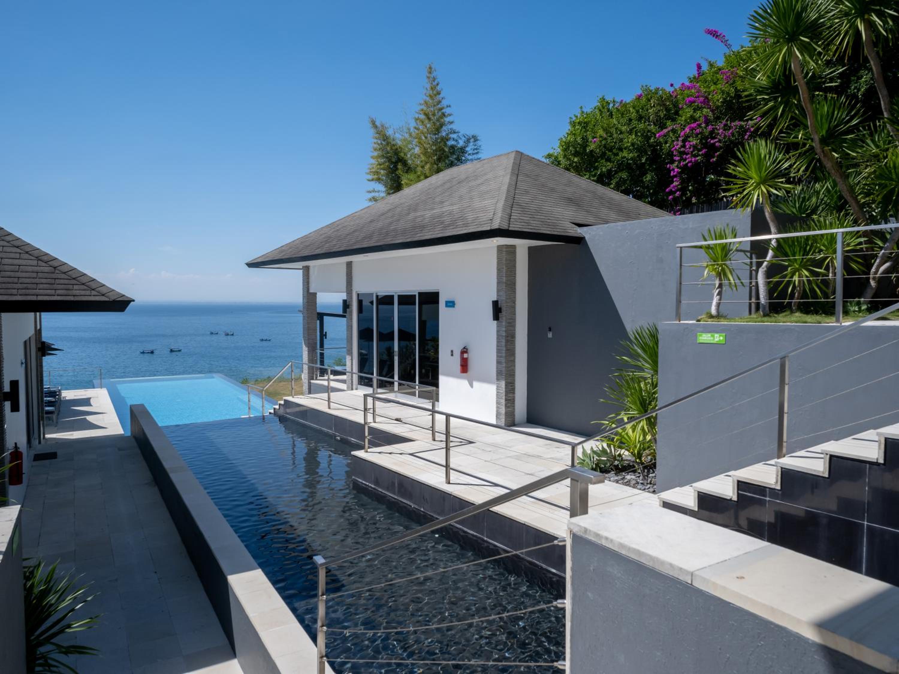 Suluban Cliff Bali Villa view 4