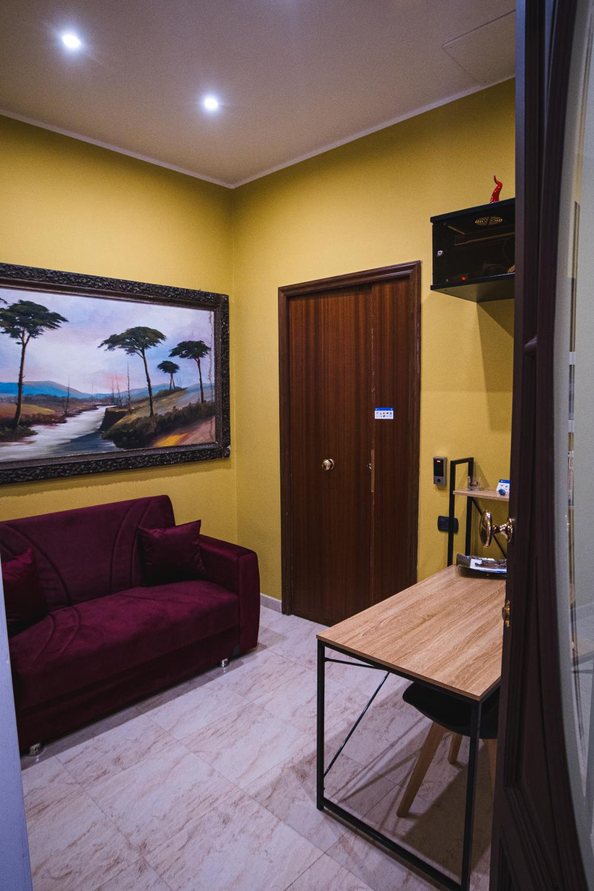 Foria 242 Rooms