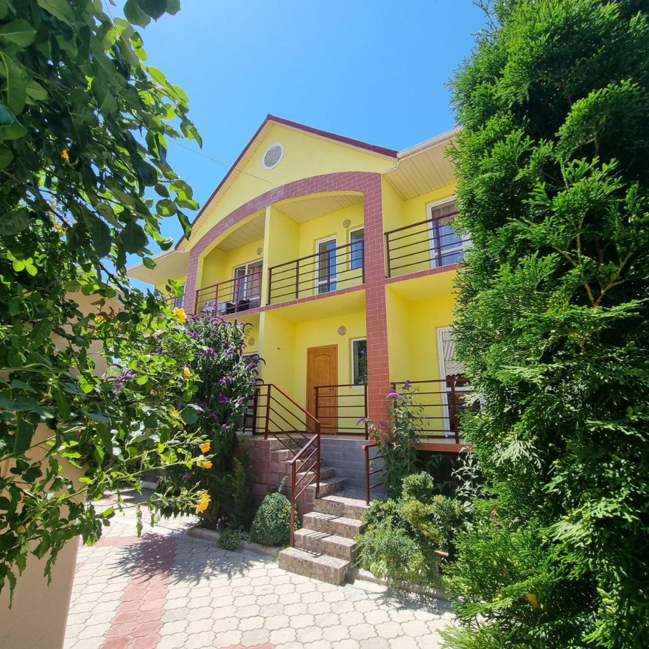 Guest House Moryachka view 2
