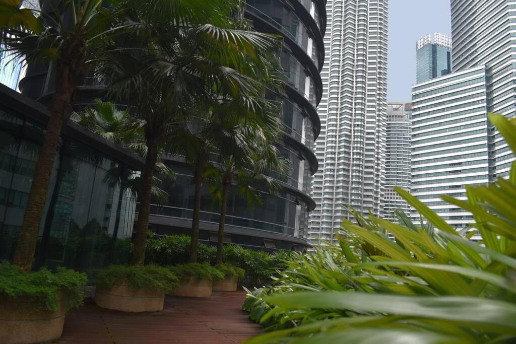 KLCC Skysuites with Private Balcony and Terrace