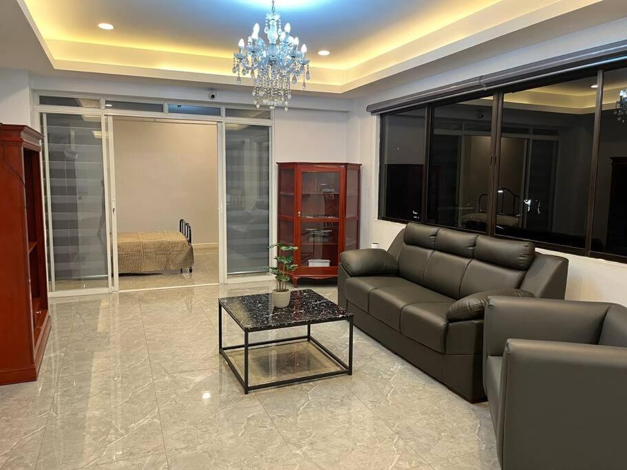 My Suite Heart of San Juan City near Greenhills, Ortigas with Roof Garden view 4