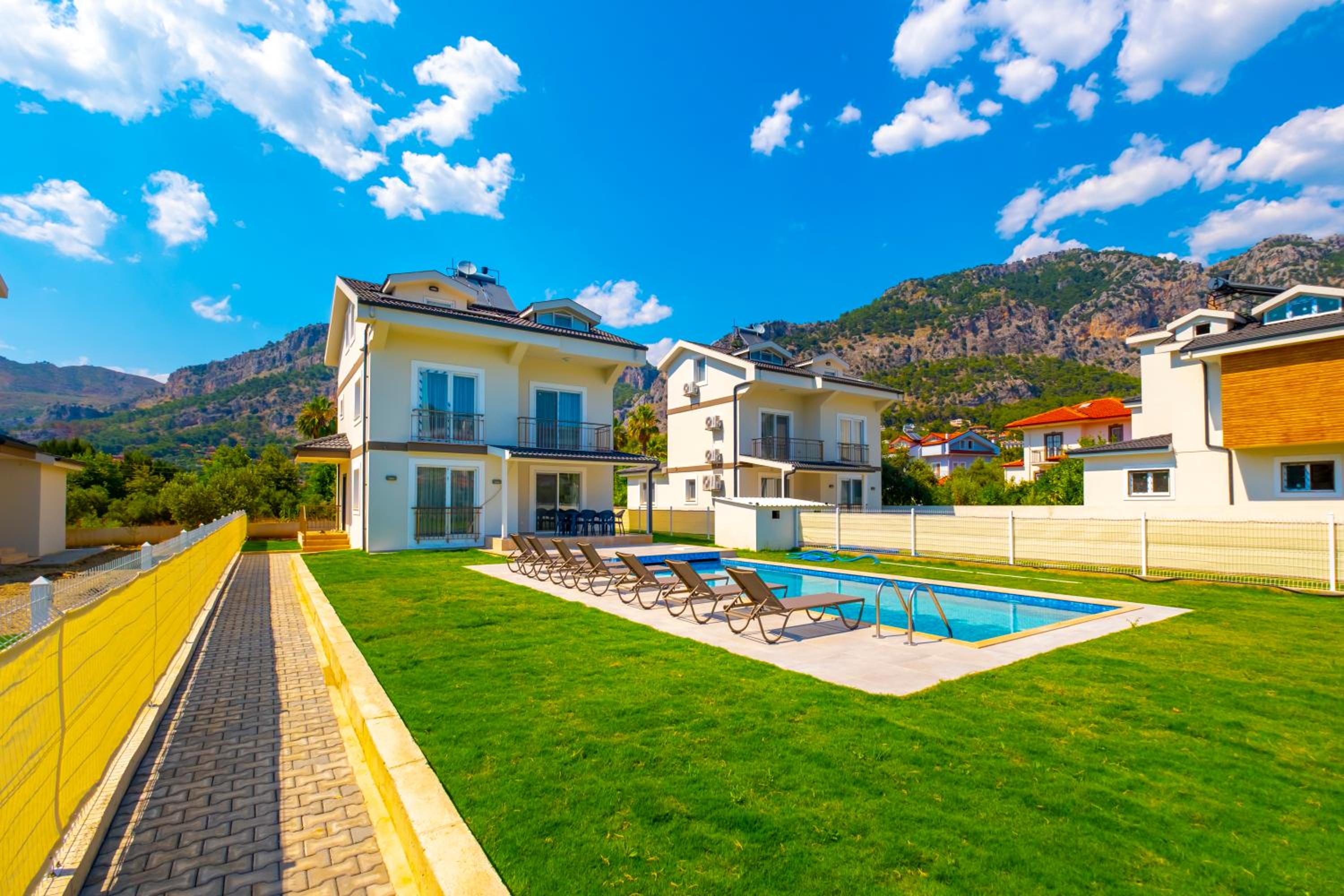 Vira Villas Classic view 3