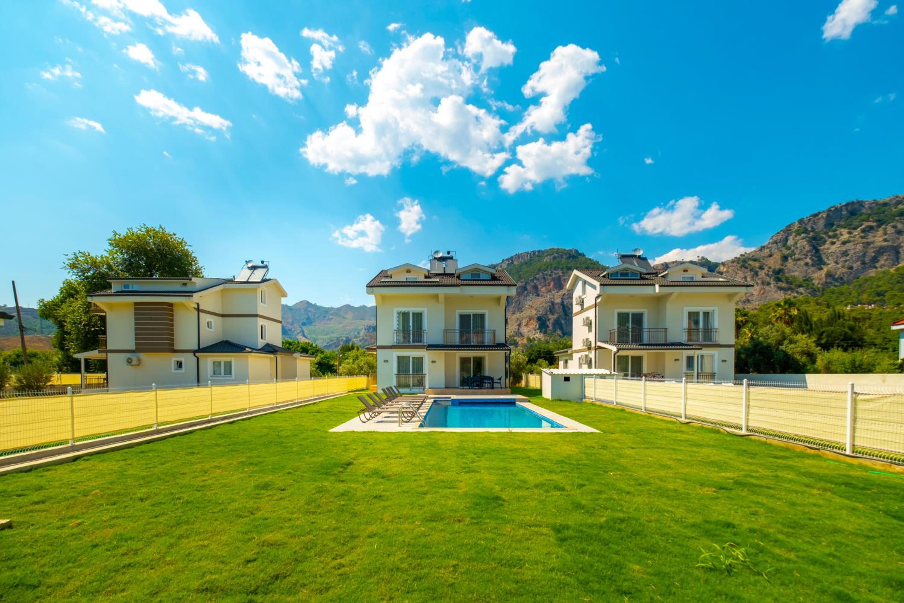 Vira Villas Classic view 4